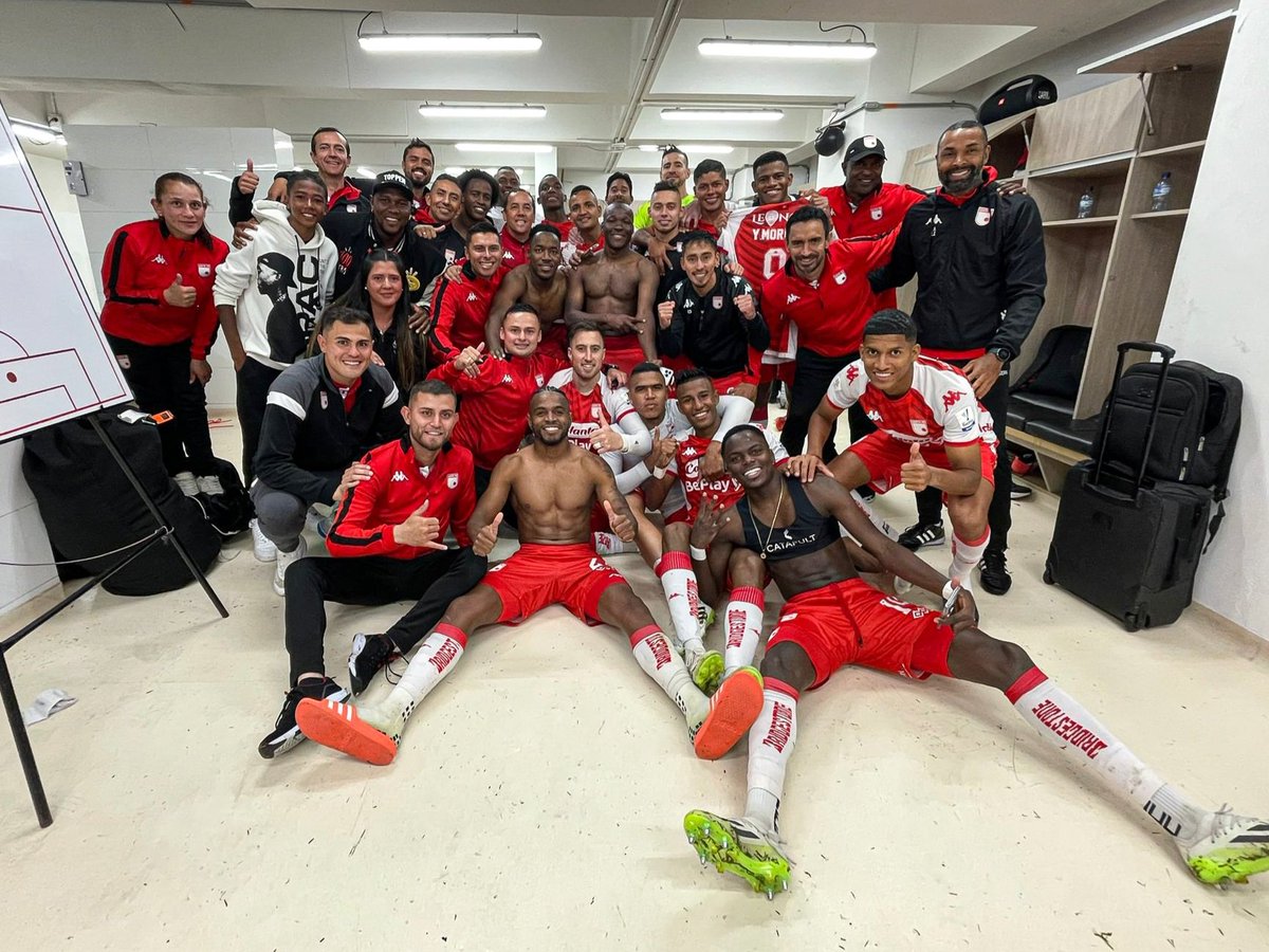 SantaFe's tweet photo. ¡Y así vamos 🇮🇩! Paso a paso, partido a partido.

#LaFamiliaDelLeón 🦁 https://t.co/hykptM9aiT