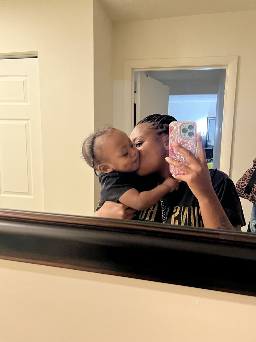 lifeoftrxp's tweet photo. ugh we love each other so bad🩵 #foreverus #mywholeentireWORLD https://t.co/vQjdVYAqKR