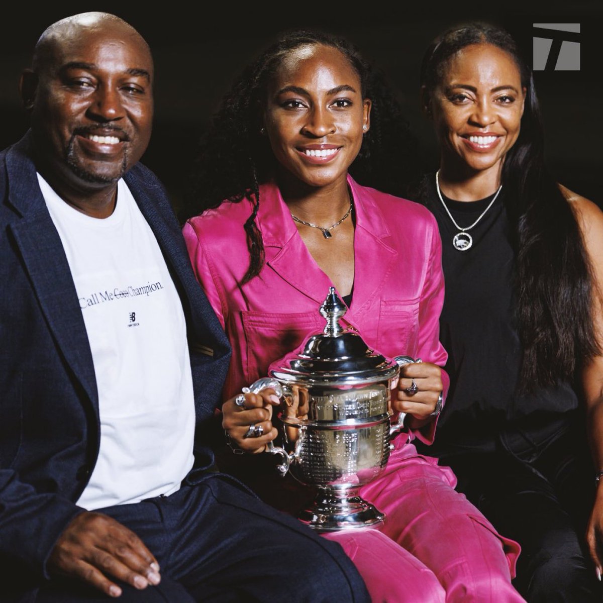 “The #USOpen  champ with her parents ❤️”
— @TennisChannel 

@CocoGauff #tennis #sports #BlackHistoryisAmericanHistory @BayStateBanner #BlackOwnedSince1965 @RMitchellBanner @andreocda