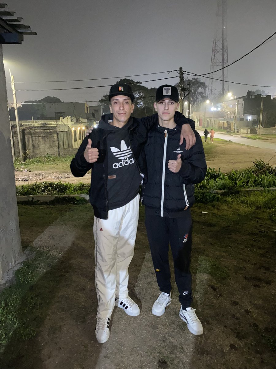 hermanito mio vos sos el que me da fuerza y por eso es que sigo todos los dias pa delante para ayudar en todo a papa y mama, te amo hermano❤️