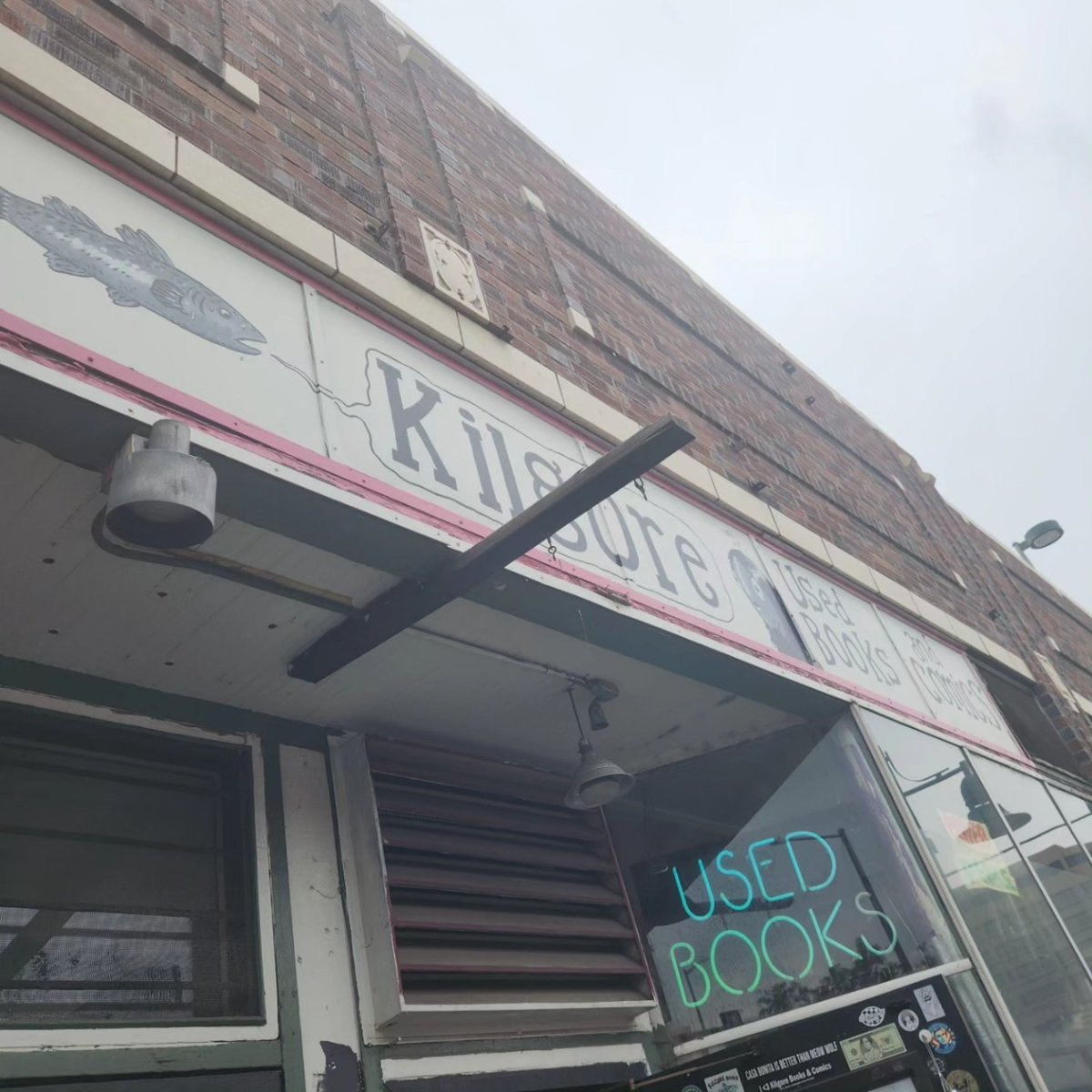 authoralais tweet media