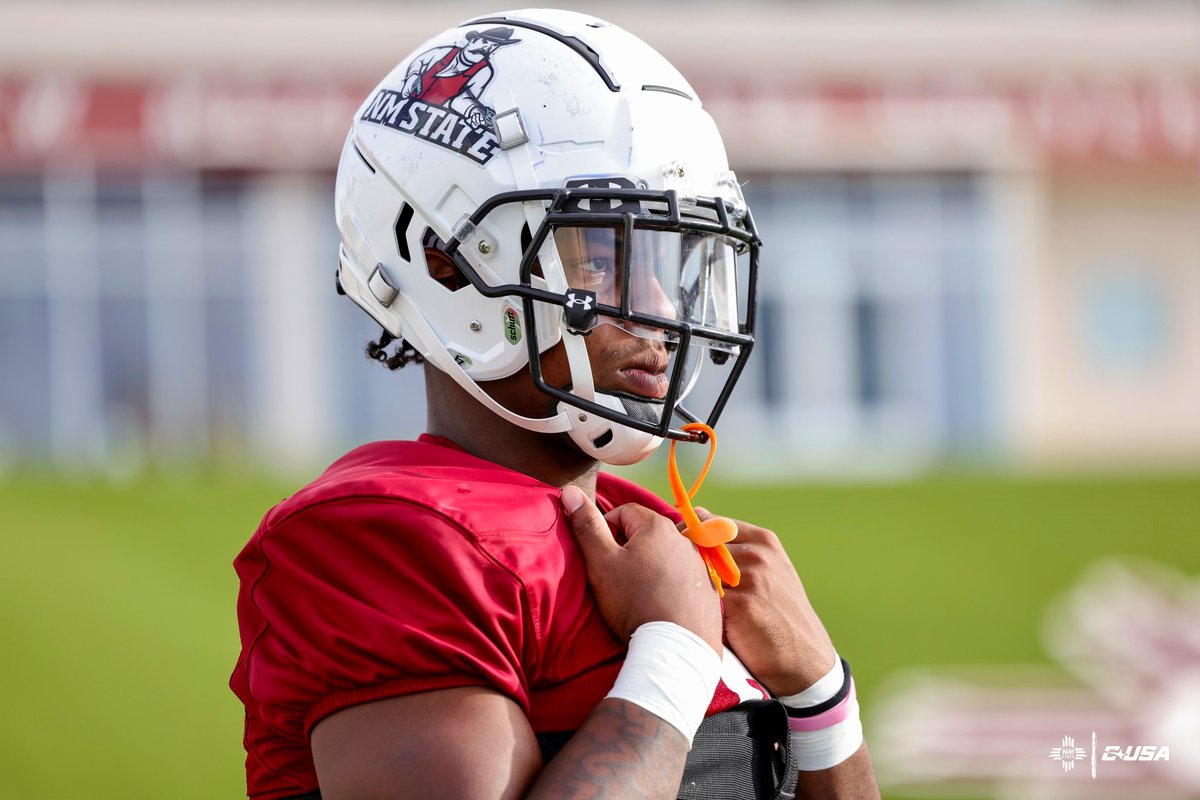 NMStateFootball's tweet photo. Gotta turn up the focus this week.
#AggieUp x #HHLP https://t.co/MSFboPH6cn