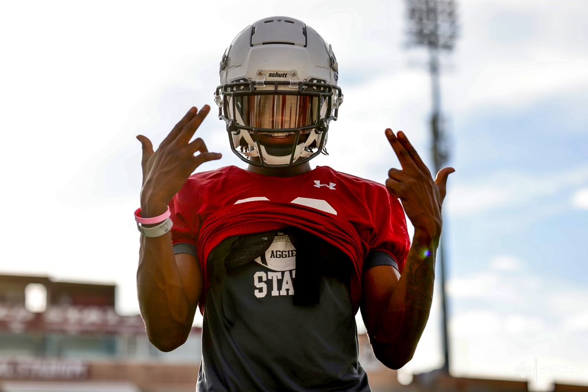 NMStateFootball's tweet photo. Gotta turn up the focus this week.
#AggieUp x #HHLP https://t.co/MSFboPH6cn