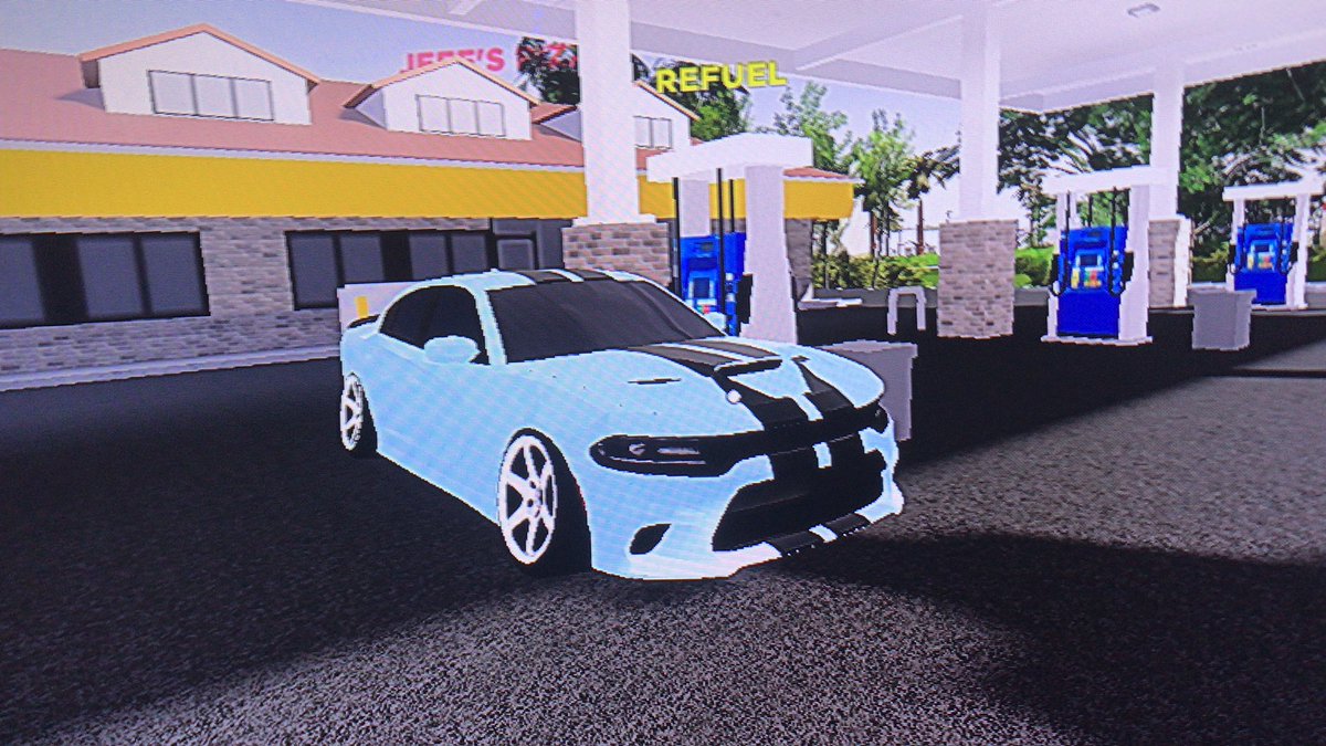 KingWolfRich1's tweet photo. That’s Original HellCat SRT I Put Drift Car And Supercharged Mopar #DodgeCharger #HellcatSRT #Roblox https://t.co/TY93wwYVi6