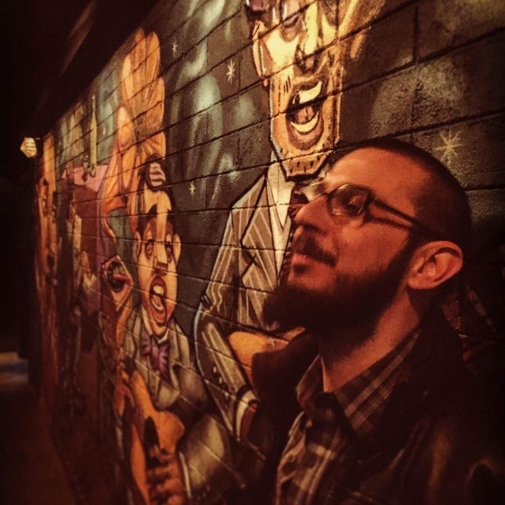 Pensando en mi guitarra que se fue!
#DevuelvanmeLaGuitarra
Nuevo lanzamiento link en mi bio
#sacoto
#cruks
#cruksenkarnak 
#musica
#nuevamusica