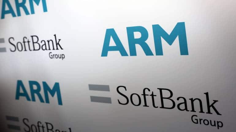 beintheline's tweet photo. Chip designer Arm is close to securing enough investor support to attain the fully diluted valuation of the $54.5 billion it was seeking in its IPO, and is considering asking investors to value it higher. https://t.co/SiVR1181KW