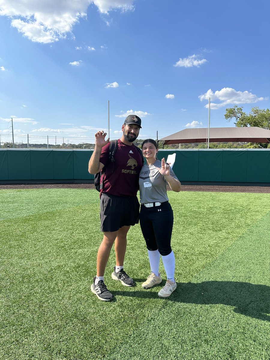 Makenzie Russell 2025 3B/SS tweet media