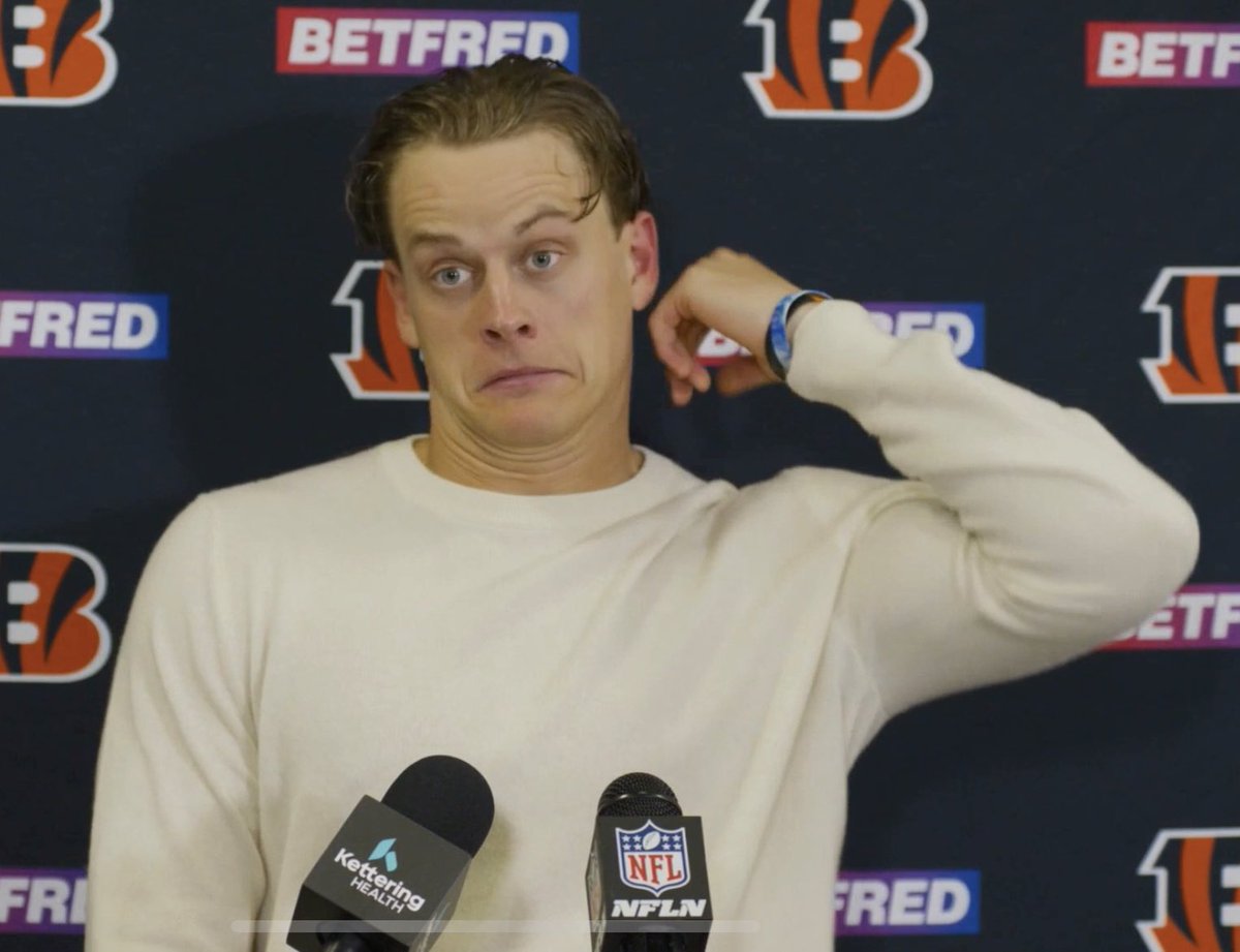 afro_DZIAK's tweet photo. @realcooling @Browns The look when you getting a spanking tonight https://t.co/39jihdUMjT