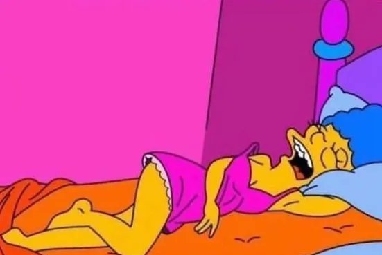 GeniusPothead's tweet photo. How I sleep after smoking a fat blunt &amp; eating half the fridge https://t.co/I3ELTUwZx5