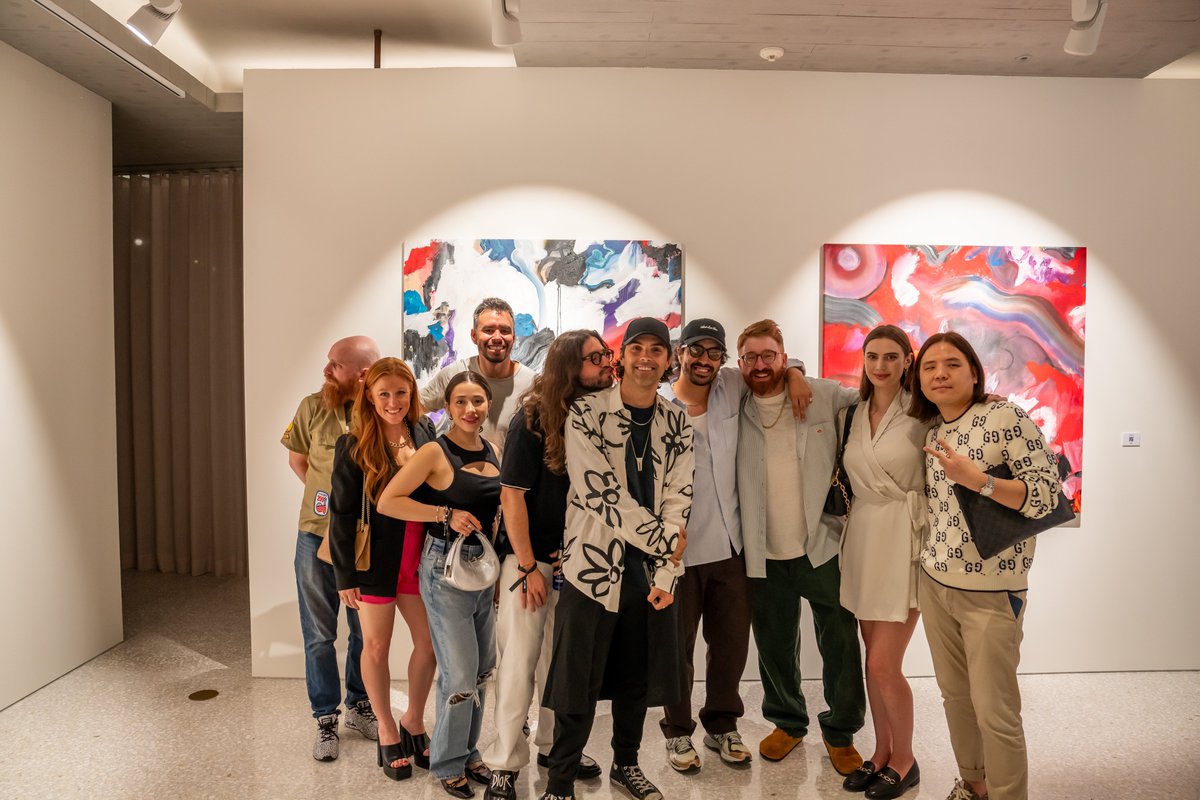 ThankYouX's tweet photo. I’m home from Korea 🇰🇷. What an amazing week all based around art. Frieze Seoul was incredible and i can’t wait till next year. Thanks to all the friends and cool people who came by to see my art at the Frieze + Artue event. 

@ZB1_official @farokh @redbeardnft @victormosquerar @Mad_Dog_Jones @youngsun @borgetsebastien Teo Yoo and so many more. Photo by @dave_krugman