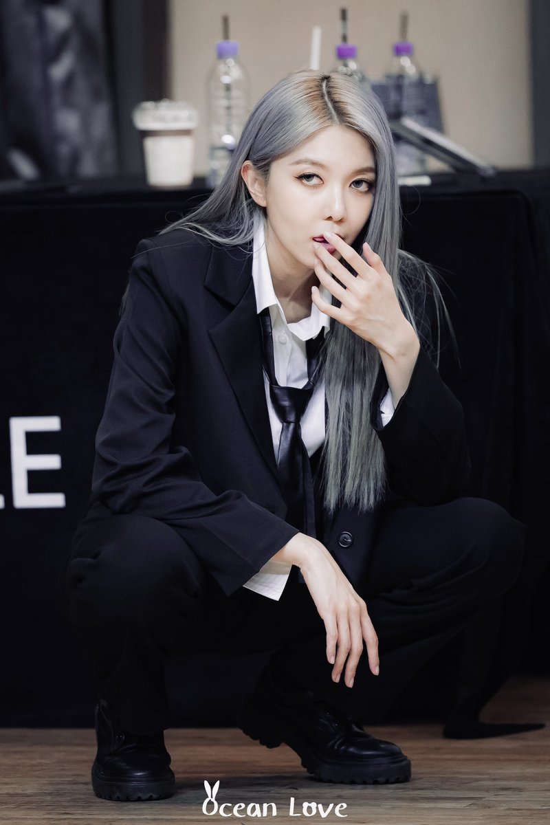 dreamcatcher's dami
© oceanlove1707