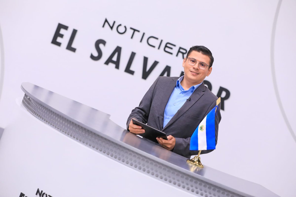 Desde el Foro Alfa, te acompaña <a href="/EdgarJuradoTV/">Edgar Jurado</a> para presentarte los hechos que están cambiando el rumbo de El Salvador y el mundo.

#EstaEsNuestraVoz