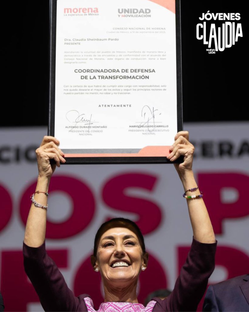 PorlaPrimera_NL's tweet photo. ¡Oficialmente #EsClaudia la Coordinadora de Defensa de la Transformación! 🎊
El día de hoy le fue entregada a la Dra. Claudia Sheinbaum la constancia que acredita su victoria 🫶🏼
#EsClaudia #JovenEsClaudia #Sheinials #cuartatransformación #4T #ClaudiaSheinbaum #nuevoleon https://t.co/S0K0QCp2f3