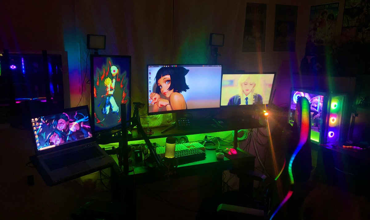 RockerStroker's tweet image. Todo limpio y listo el Setup para viciar para rato. #PCMaster