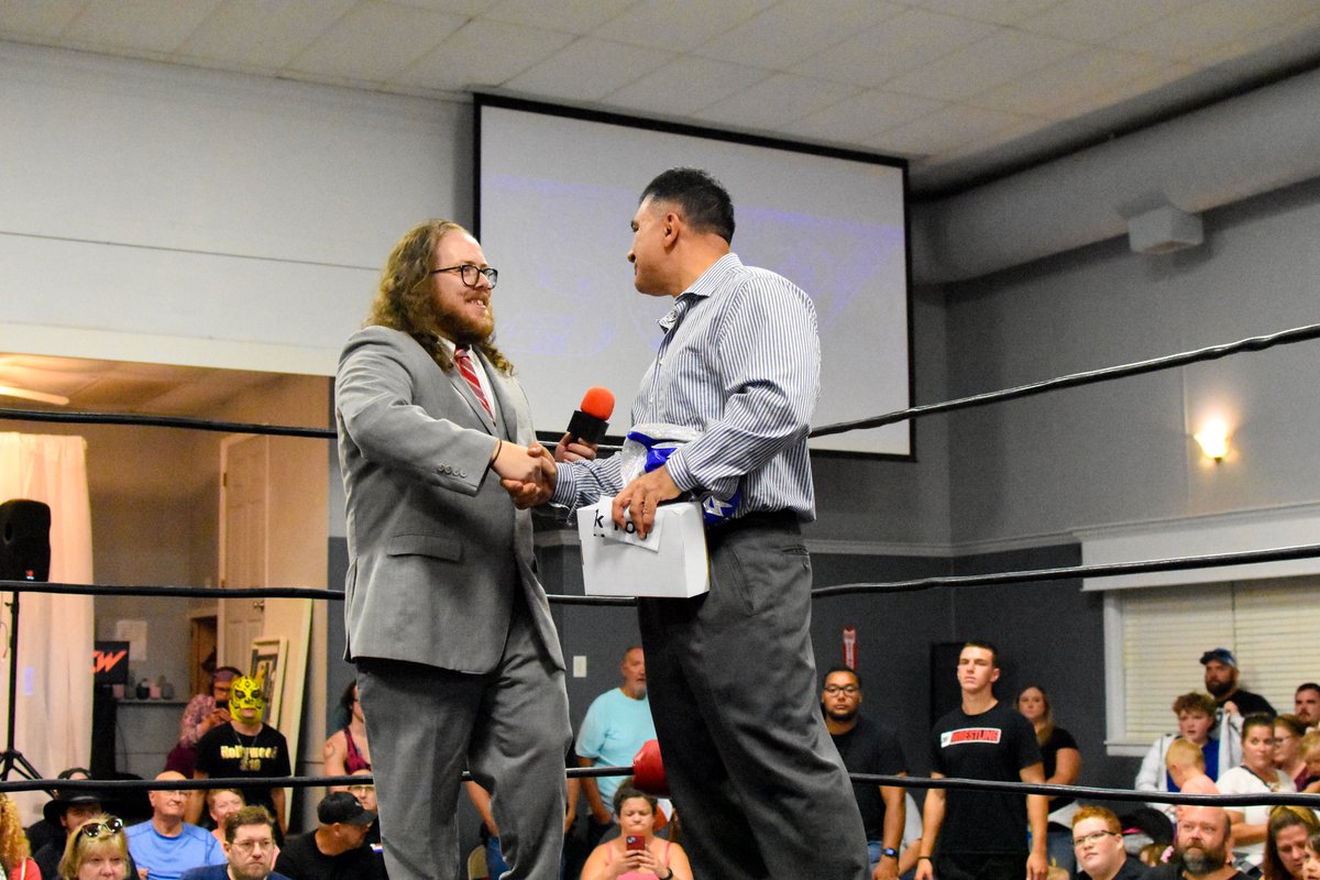 Congrats once again to @Latinthunder1 for being inducted into the @SCWPro Hall of Fame during the 20th Anniversary Show.