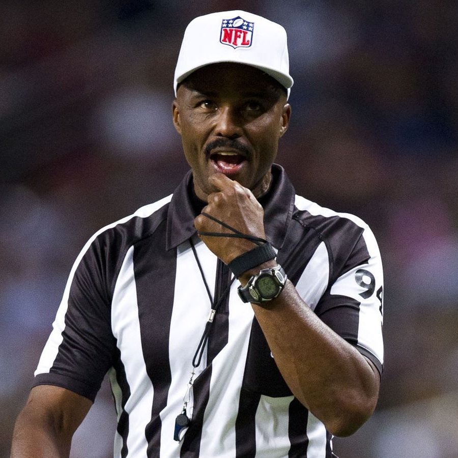 geo_ashburn's tweet photo. @Super70sSports Four way tie: Ed Hochuli (...and his guns &amp; 15 minute explanations), Mike Carey, Gene Steratore (Great College Basketball Ref too) and Jim Tunney https://t.co/zvtluDpQrW