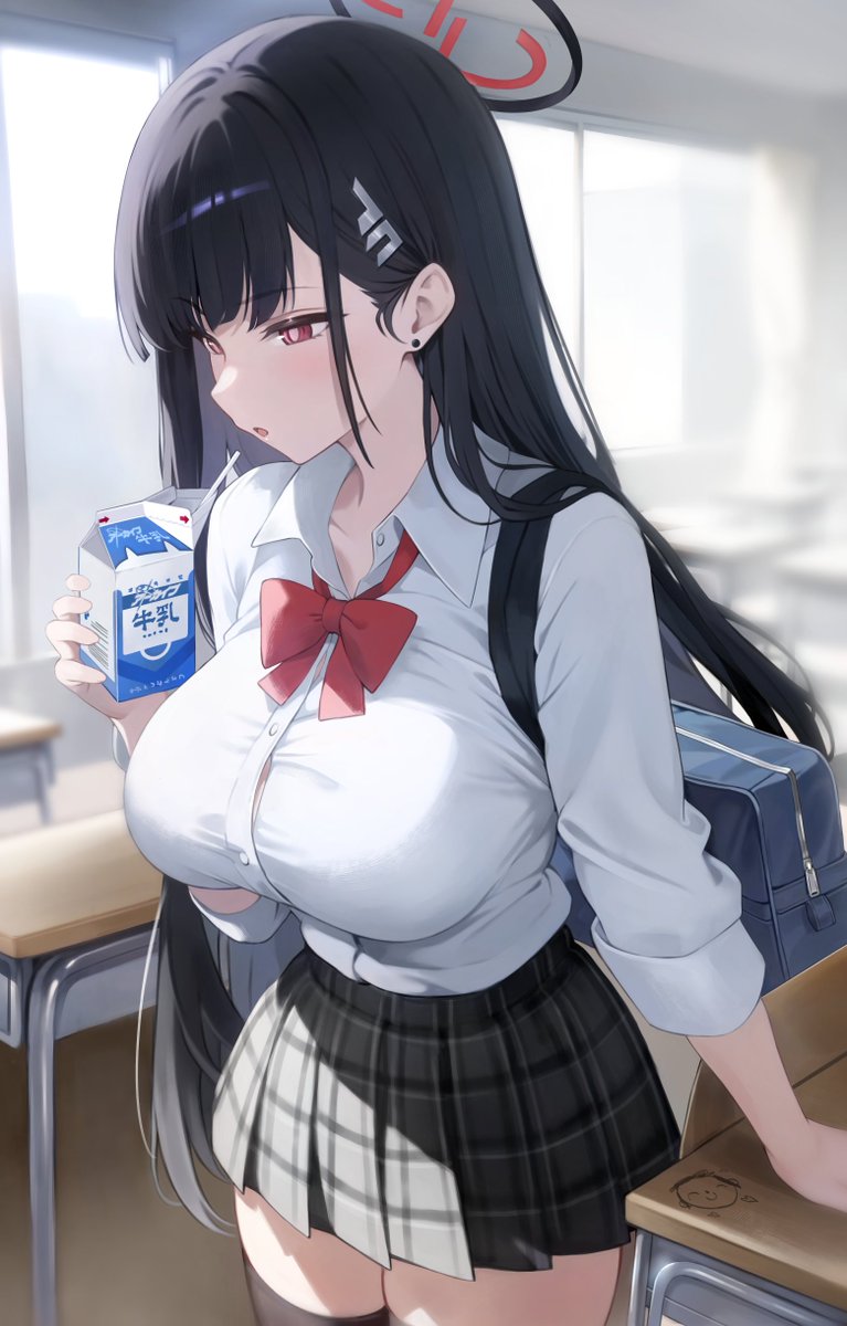 [蔚藍] 穿學生服的リオ在喝牛奶