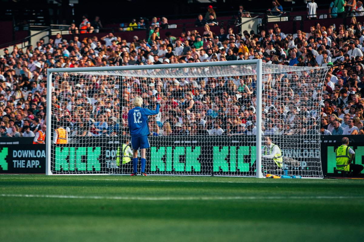 KickStreaming's tweet image. scenes @xQc 💚