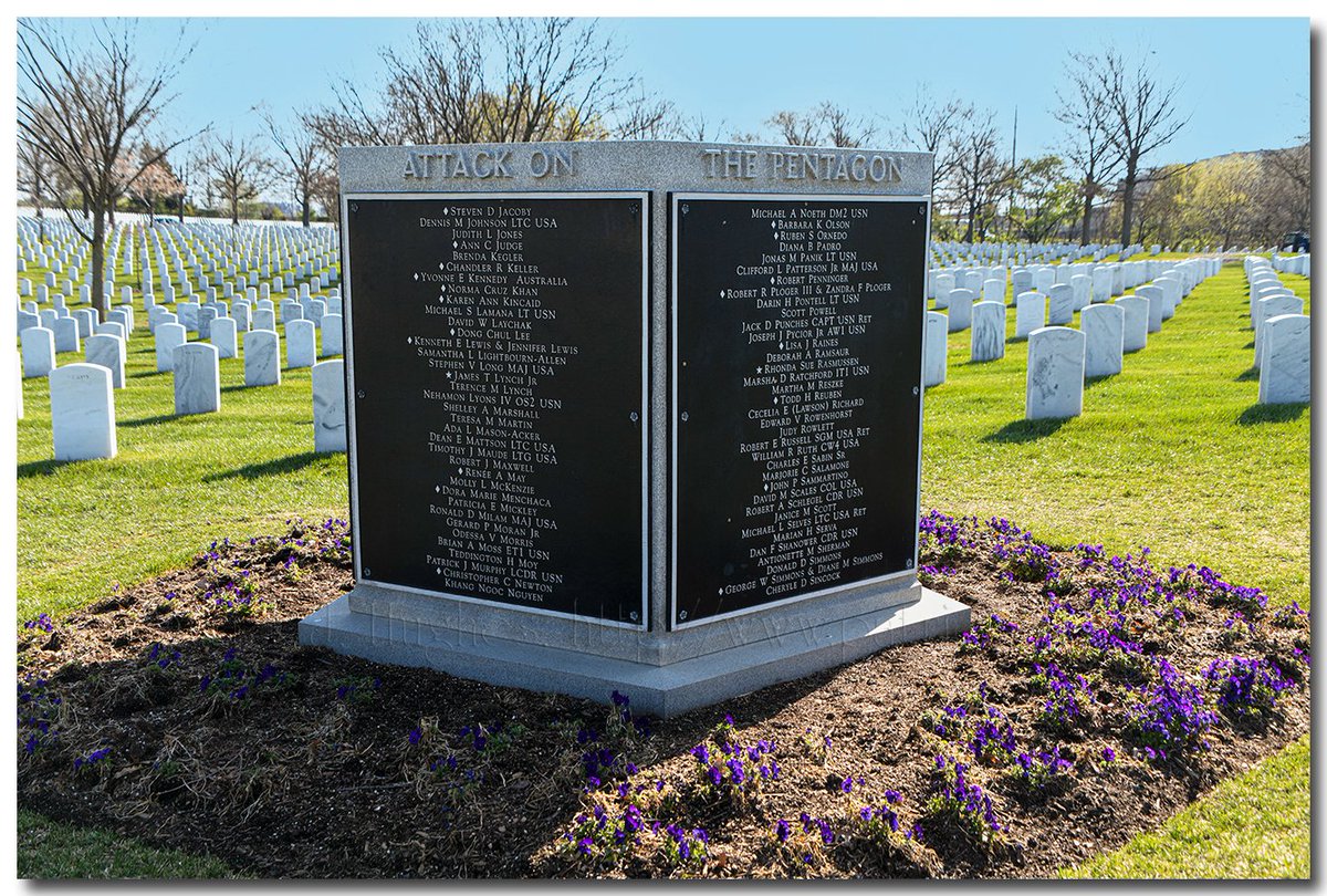 Patrickmag12chu's tweet photo. #NeverForget #NeverQuit #9/11 #GardenOfReflection #Shanksville
“If you forget their deaths, then they died in vain” @robertpatrickt2 @newyorkmyke @RTWashDC @Roll2Remember @jchenelly @point27 @4WARDproject @reporterkheel@SoviakStrong @lisa_regina @ClausGunny https://t.co/HofIGcKqhu