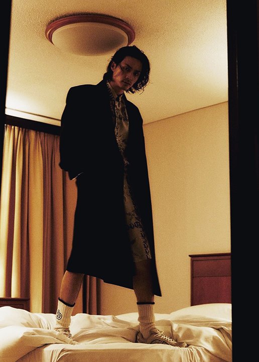 ㅤ
ㅤㅤㅤㅤㅤ،⠀rotten⠀.ᐟ⠀
ㅤㅤㅤse mi  guardo dritto  allo 
ㅤㅤㅤspecchio  so  che ho  già
ㅤㅤㅤperso forse però  sammi
ㅤㅤㅤun   altro  battito  ancora
ㅤㅤㅤ   e  poi  me  ne  andrò .
ㅤ
ㅤ