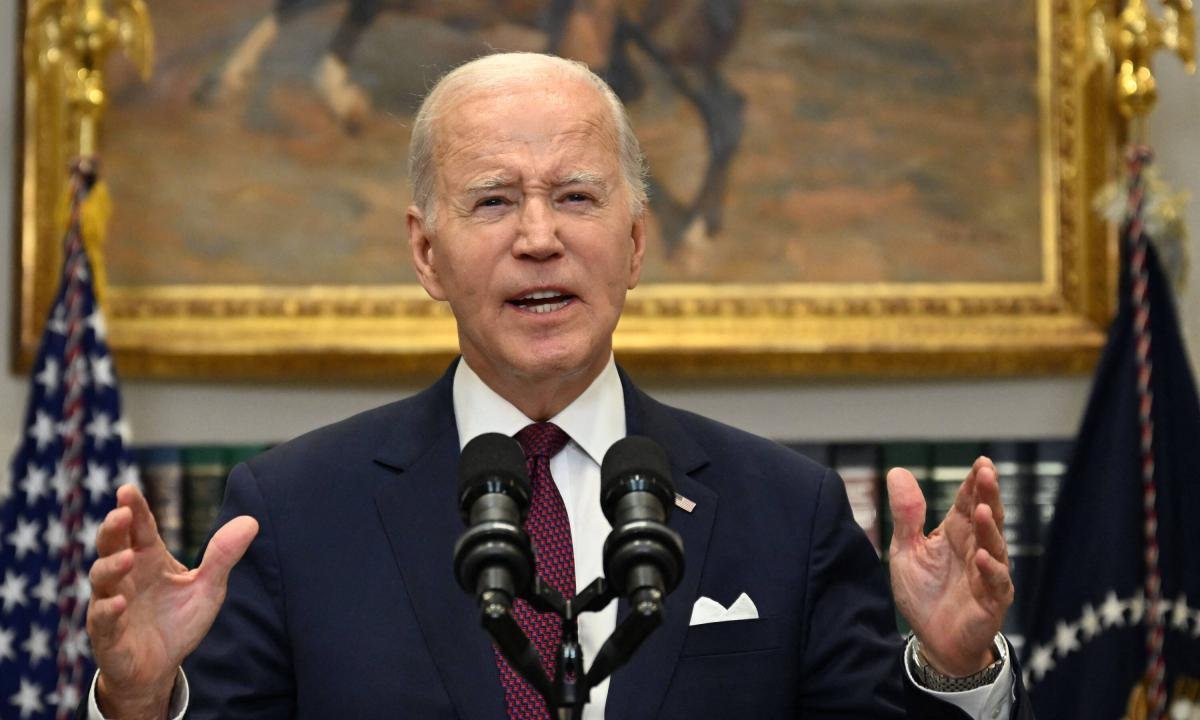 TraseroC's tweet photo. Joe Biden planea dar un punto y final a la problematica de los dibujos animados.
"Estoy absolutamente harto de animacion enferma. Bombardeare el mundo animado" dijo el presidente estadounidense. Tambien dijo que paulina cocina es una hija de puta https://t.co/7sXWEokKmz