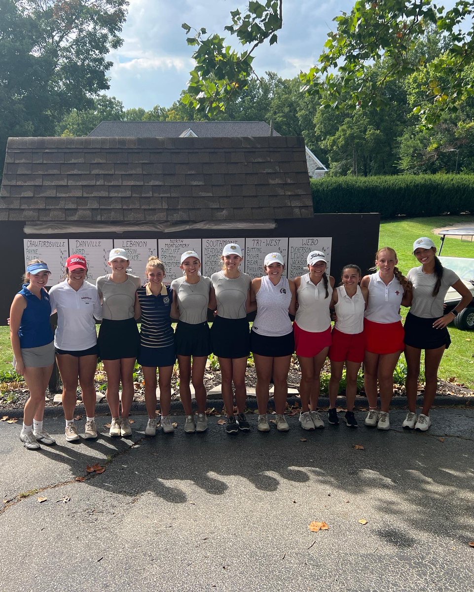 CONFERENCE CHAMPS!!!

The Lady Tigers took a 1st place finish at  the Sagamore Conference Championship again! Audrey Patterson was overall medalist with a 73. Four tigers also made First Team All Conference. ⛳️🐯💗

Audrey 73 🥇
Masin 92
Lucie 94
Kate 96
Emma 103