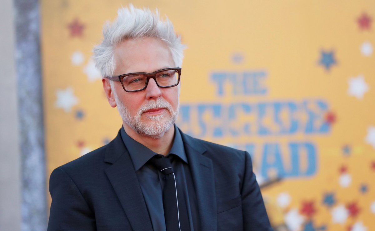 TraseroC's tweet photo. James Gunn totalmente en contra de las decisiones de Joe Biden sobre bombardear el mundo animado.
"los dibujitos son parte crucial de la sociedad. Entretienen a los niños, asi estan distraidos y puedo oler sus pañales y violarlos si quiero" dijo el director raro https://t.co/7tHcqLzPnd