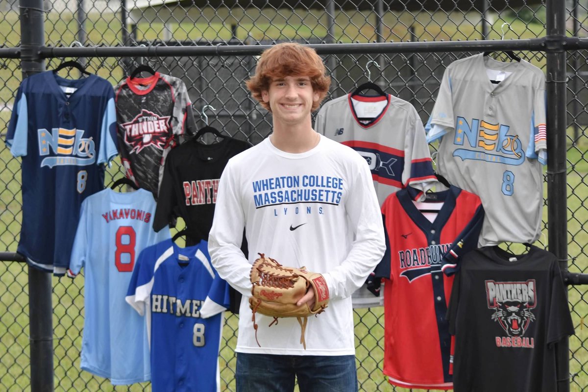 YakaKristina's tweet image. We are so proud of Evan for continuing to pursue  his dreams on and off the field.  Wheaton College is lucky to have you 💙 #golyons
