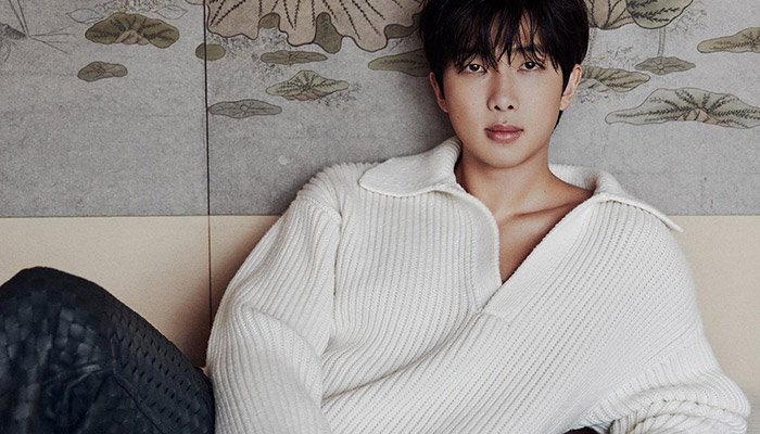 btschartsxdaily's tweet photo. 🎂 12 HOURS until Namjoon Birthday 🎂

Hashtags to use:
# WeHealWithRM
# OurPride&amp;JoyRM
# LifelsBetterWithRM
# RMLivingHisWay
# OurdWildFlowerRM
# OurFlowerFieldRM
# RMDay2023
# OurTrendsertterRM
# HappyRMDay
TO ETERNITY WITH RM https://t.co/gXyVLvPG84