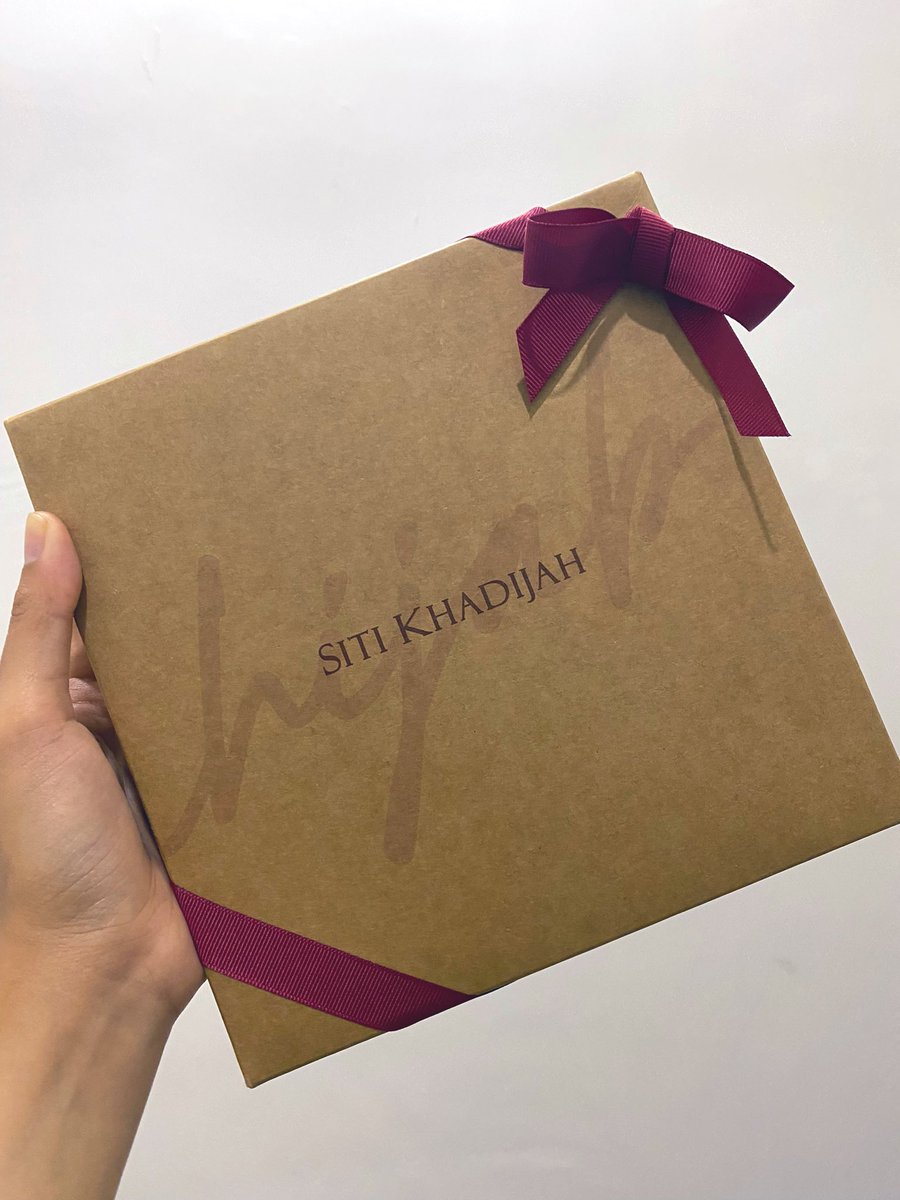 _mimisaidi's tweet photo. ✨💗GIVEAWAY TIME💗✨

Tak pernah lagi kan sis bagi GA item
Siti Khadijah. Now giving away Basic Plain Shawl SK worth RM79 to one lucky person! Postage pun on me

1) Follow me, rt this tweet &amp; rt pinned tweet
2) Randomly select lucky winner by twitter picker
3) X perlu komen tau https://t.co/vCcvgU7jTG