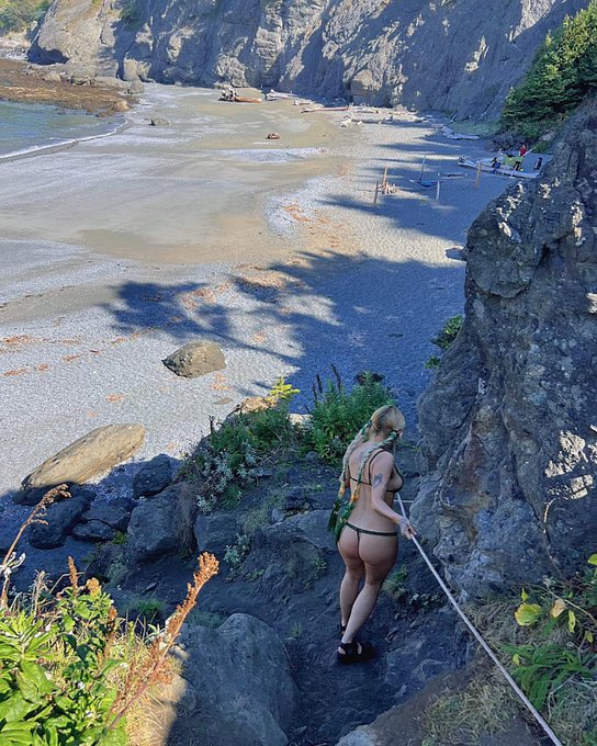 my ass as of late https://t.co/o7sLJsBNGG