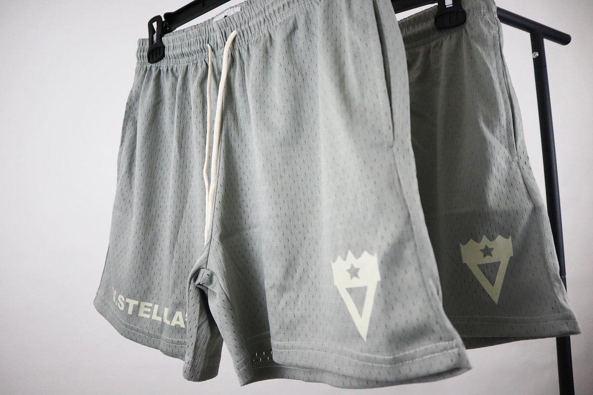 VstellaRex tweet picture