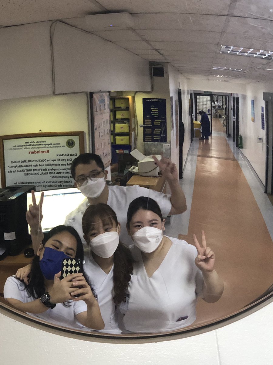 _soonthemoon's tweet photo. One of the crazier things i’ve done so far is to go on a 24 hr duty, prep + took an exam then flew to singapore for #artcadefall23 for a three day event, then flew back to mml to go to duty the very next day 😳 what a ride 🤸‍♂️ https://t.co/F98tgou9W3