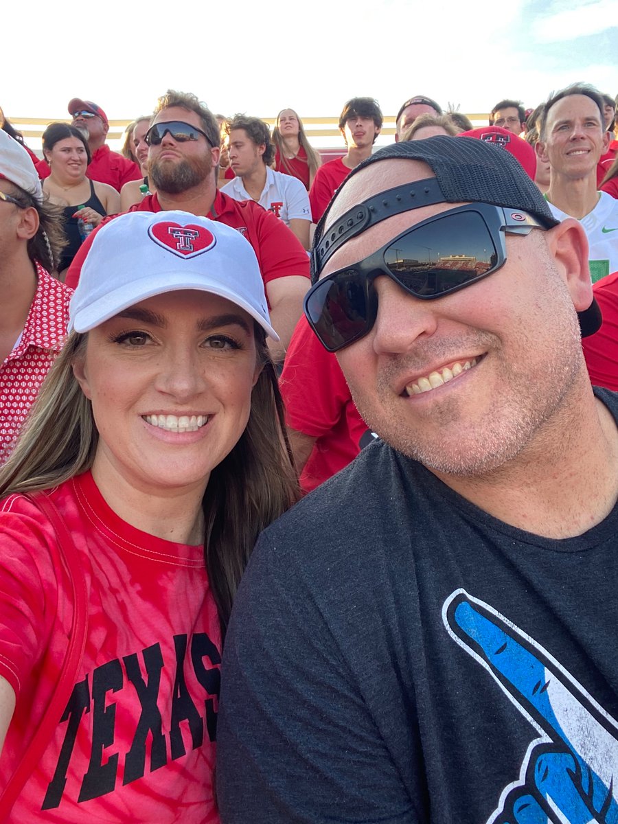 NatashaPusch's tweet photo. Not the outcome we wanted … but still had a great time at the home opener 🖤❤️ #WreckemTech #TexasTechFootball https://t.co/URxuUfOK2r