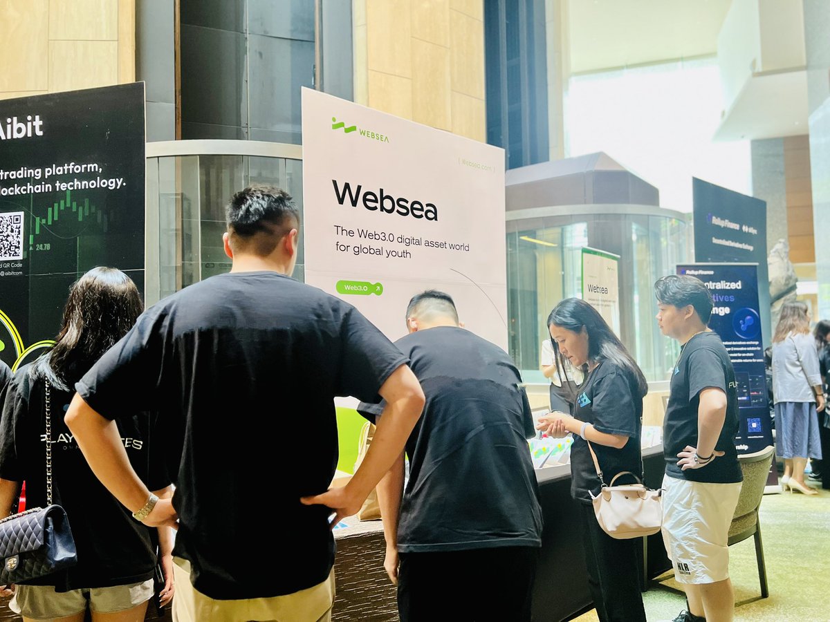 webseaofficial's tweet photo. #Token2049Singapore #BuildforMiracle 

#Websea in the house😉😎 https://t.co/6Ym8WDa775