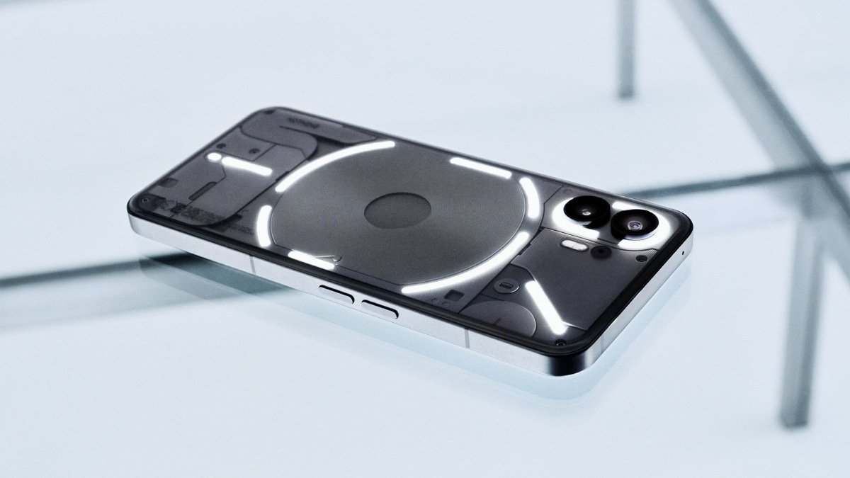 ebuzzprocom's tweet photo. Nothing OS 2.0 update for Phone

Nothing Phone (2) receives a new software update with new features, improved optimization and bug fixes

#Nothing #NothingOS2 https://t.co/fcKLQJGW8S