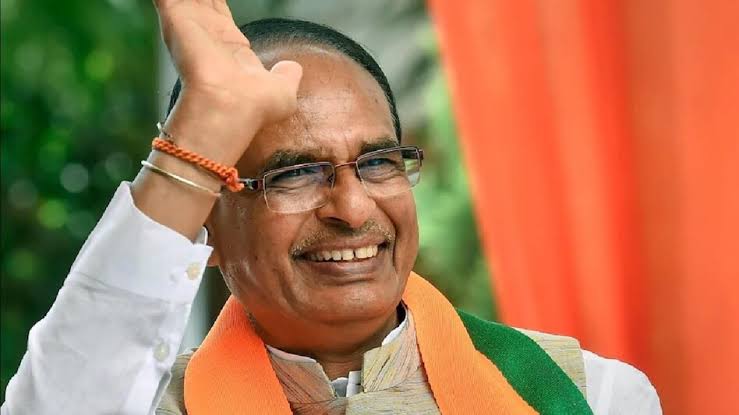TheShapath's tweet photo. MP News : पांच लाख छात्र-छात्राओं को तोहफा देंगे CM शिवराज, 17 और 23 अगस्त को खाते में भेजी जाएगी राशि...

#MPNEWS
#ShivrajSinghChouhan
#Election2023
#UpdateNews #MadhyaPradesh #Bhopal

https://t.co/eZ14At5HmD https://t.co/g5KdkJM5p1