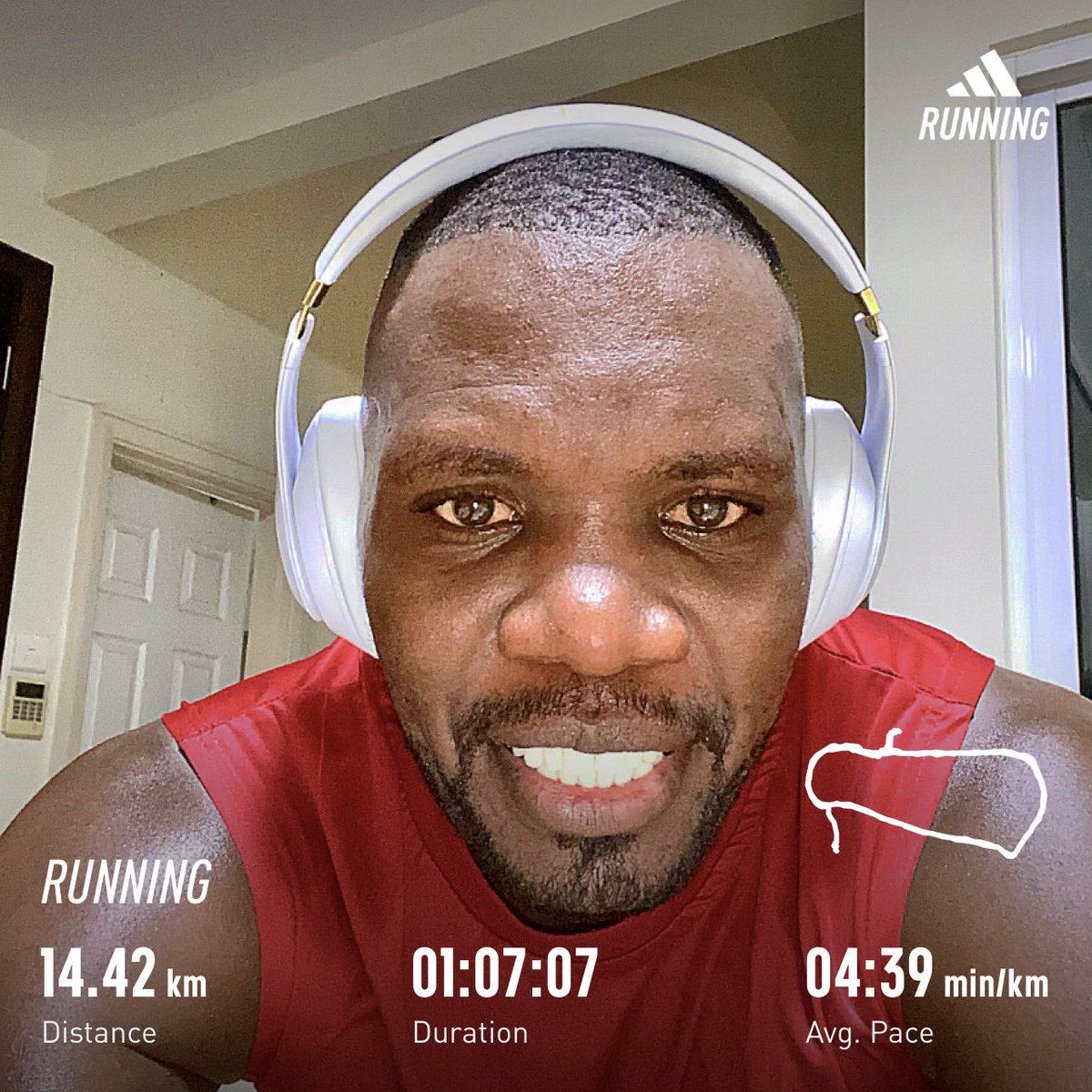arthurKadima's tweet photo. They say don’t look back, but sometimes it’s important to see how far you’ve come. Happy week runners!
#RunningWithSoleAC
#runningwithtumisole
#runwitharthurk
#nikerunning
#adidasruntastic
#runaddicted
#halfmarathon
#IPaintedMyRun 
#RunningWithLulubel
#Run2023
#NeverGiveUpFindAWay