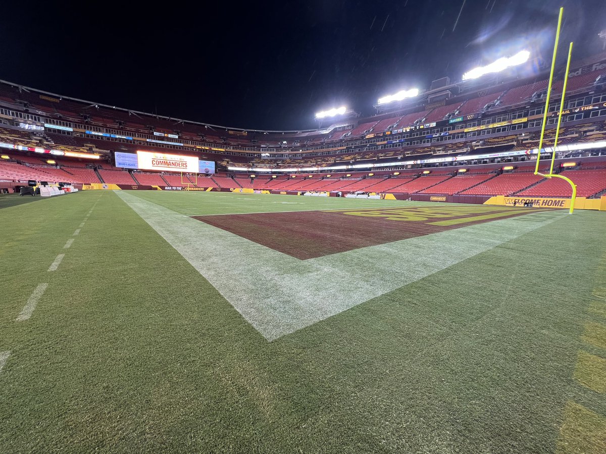 CamCox12's tweet photo. Let Me Talk To Ya… YEAH!
#AZvsWAS postgame on Cardinals Locker Room, @12News at 10 and #12Sports Tonight..
-THE* Josh Dobbs ?
-JG on violent penalties
-We hang w/ @ParisJohnsonJr’s family! @MonicaCLDaniels @Mike_CoachD
-@PaulCalvisi’s Keys to the Game
-1-ON-1 with @ZERTZ_86 https://t.co/FOo0pbg6pV