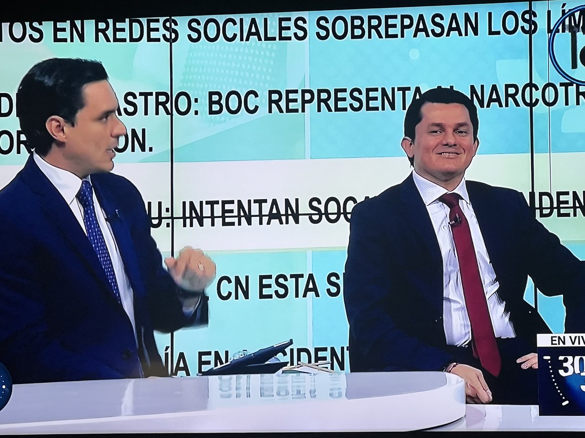 HectorZelaya's tweet photo. Fabricio Sandoval con todo en #TreintaTreinta βπ»π₯
#PepsiFire https://t.co/rf1NgsDDbk