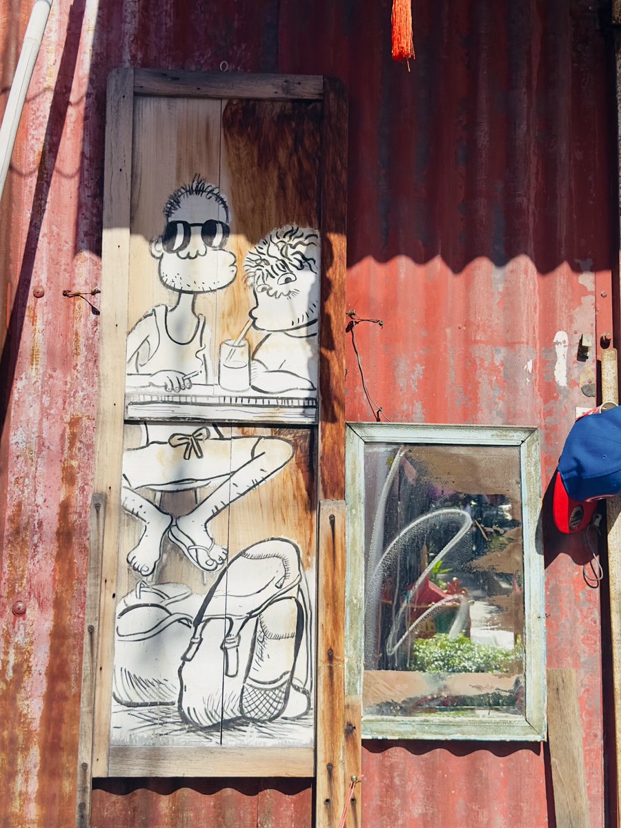 leksarts's tweet photo. Good Morning Guys! Sharing with you some street arts I found in Malaysia streets! Does it look so cool? https://t.co/TKdS8TTpBD