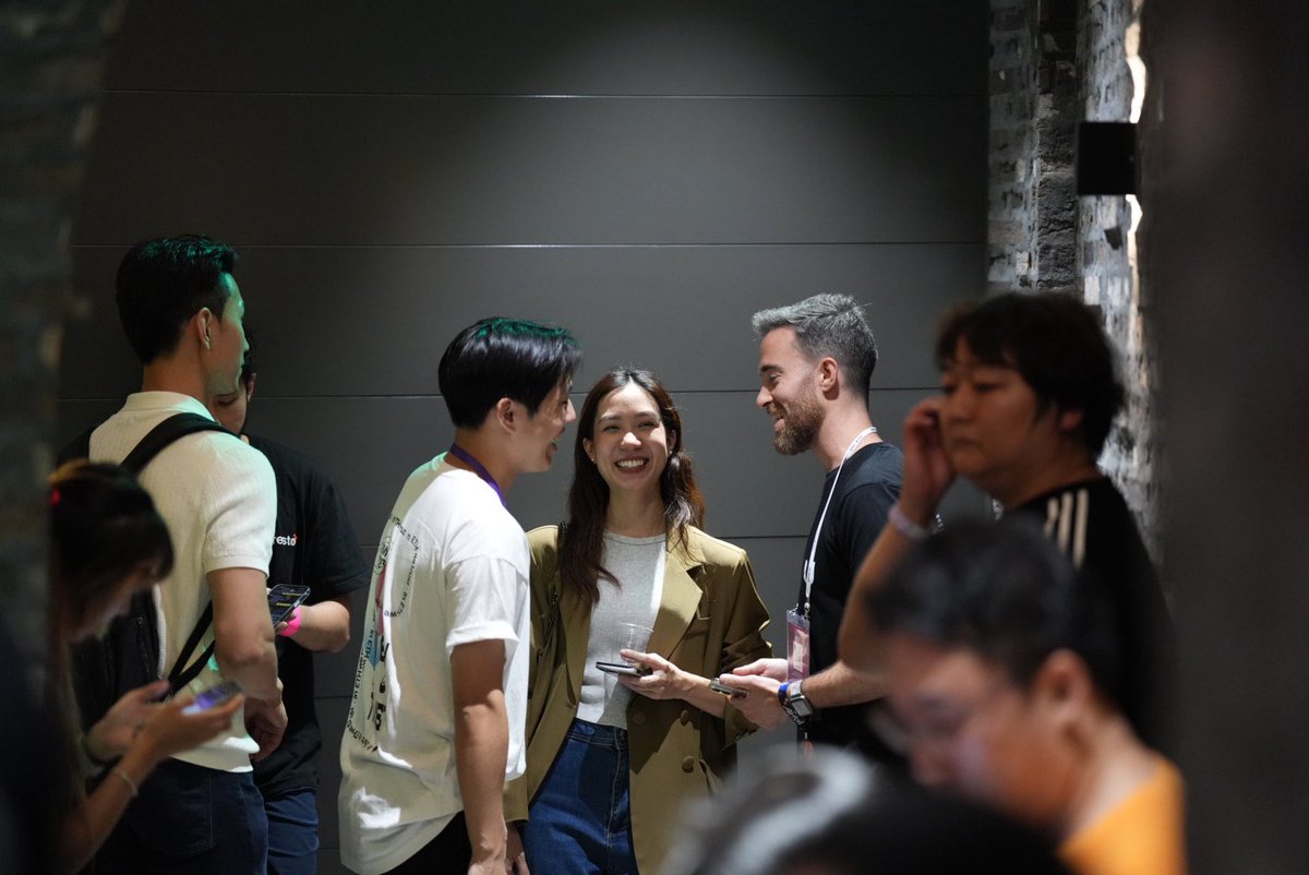 KaitoAI's tweet image. During #KBW2023 , we hosted an event in collaboration with @HashKey_Capital , @BitGo , @GSR_io and @nansen_ai . 

It was a successful event with a multitude of distinguished individuals from the industry. We extend our heartfelt gratitude to all the attendees for their presence!