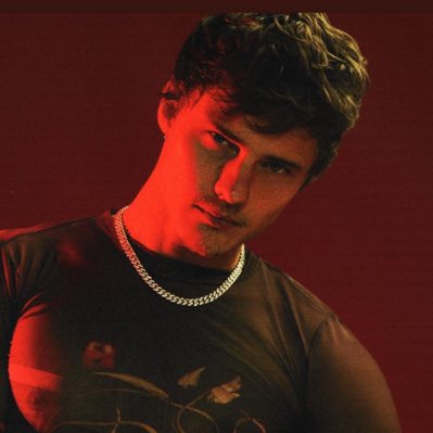 bulletTTM's tweet photo. #NewProfiePic https://t.co/NBOJSjTipc