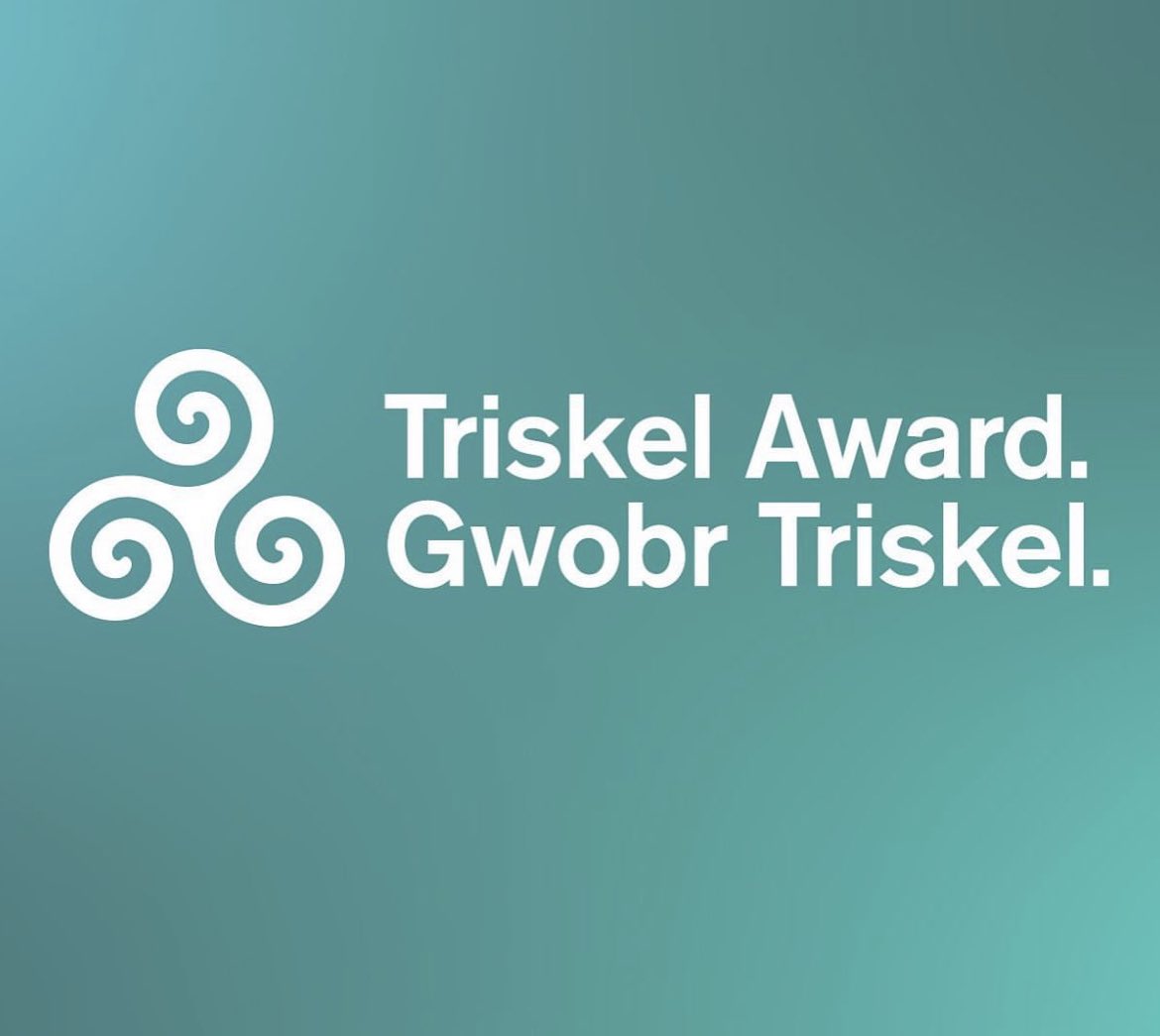 Welsh Music Prize (@welshmusicprize) on Twitter photo Congratulations to this years recipients of the Triskel Awards (with <a href="/HelpMusicians/">Help Musicians</a> ) 🥳
Half Happy
Dom & Lloyd
Talulah
Catch them live at this years Welsh Music Prize awards ceremony 10/10/23 19.30 <a href="/LlaisFestival/">Llais</a> <a href="/theCentre/">Wales Millennium Centre</a> Congratulations to this years recipients of the Triskel Awards (with <a href="/HelpMusicians/">Help Musicians</a> ) 🥳
Half Happy
Dom & Lloyd
Talulah
Catch them live at this years Welsh Music Prize awards ceremony 10/10/23 19.30 <a href="/LlaisFestival/">Llais</a> <a href="/theCentre/">Wales Millennium Centre</a>