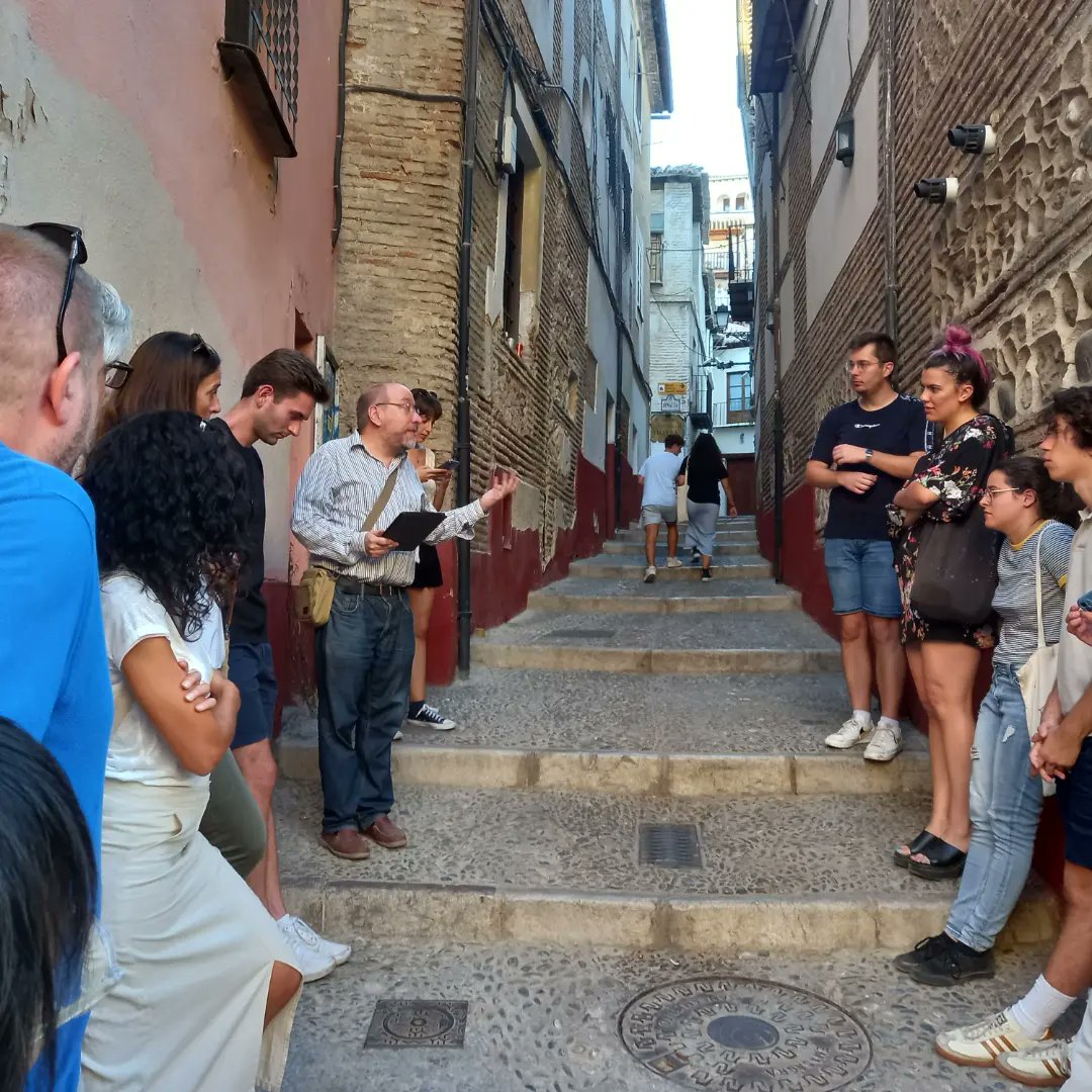 AsetelS's tweet photo. Literary Tour in the Albayzin. 

Cultural Programme of the IV International @AsetelTeoria Summer School https://t.co/Jmo25gPnsw