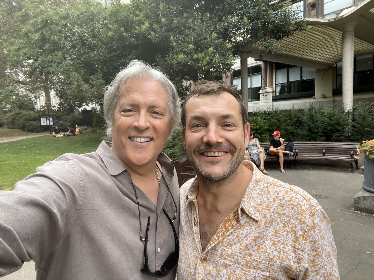 danashley's tweet photo. After 15 years of being mistaken for him on here, I finally met the legend that is @DanAshleyABC7 this weekend! What a name, what a guy. #Only2DanAshleys #DanAshleySquared #DashDash https://t.co/NgD3Fea1Ts