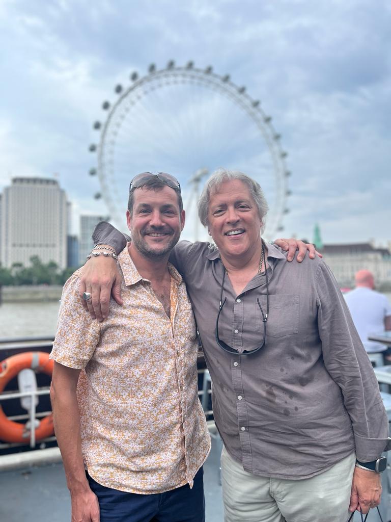 danashley's tweet photo. After 15 years of being mistaken for him on here, I finally met the legend that is @DanAshleyABC7 this weekend! What a name, what a guy. #Only2DanAshleys #DanAshleySquared #DashDash https://t.co/NgD3Fea1Ts