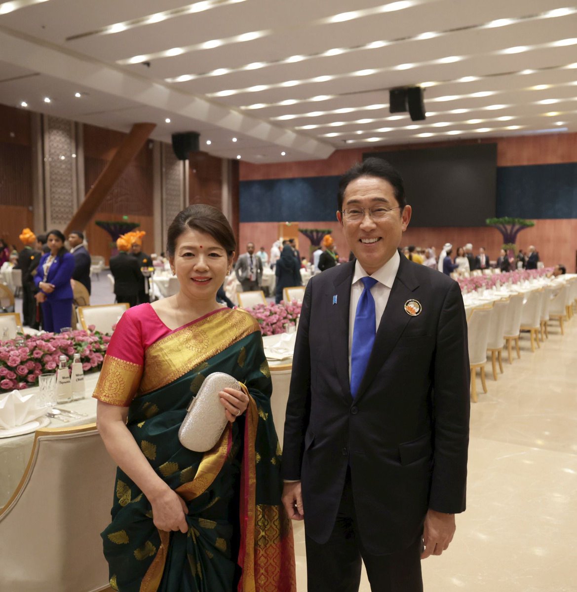 ndtv's tweet photo. Ethnic Wear Took Centre Stage Among The Leading Ladies At The G20 Gala Dinner
#DecodingG20WithNDTV #G20onNDTV #G20India2023 https://t.co/P5eEfQt4n6
