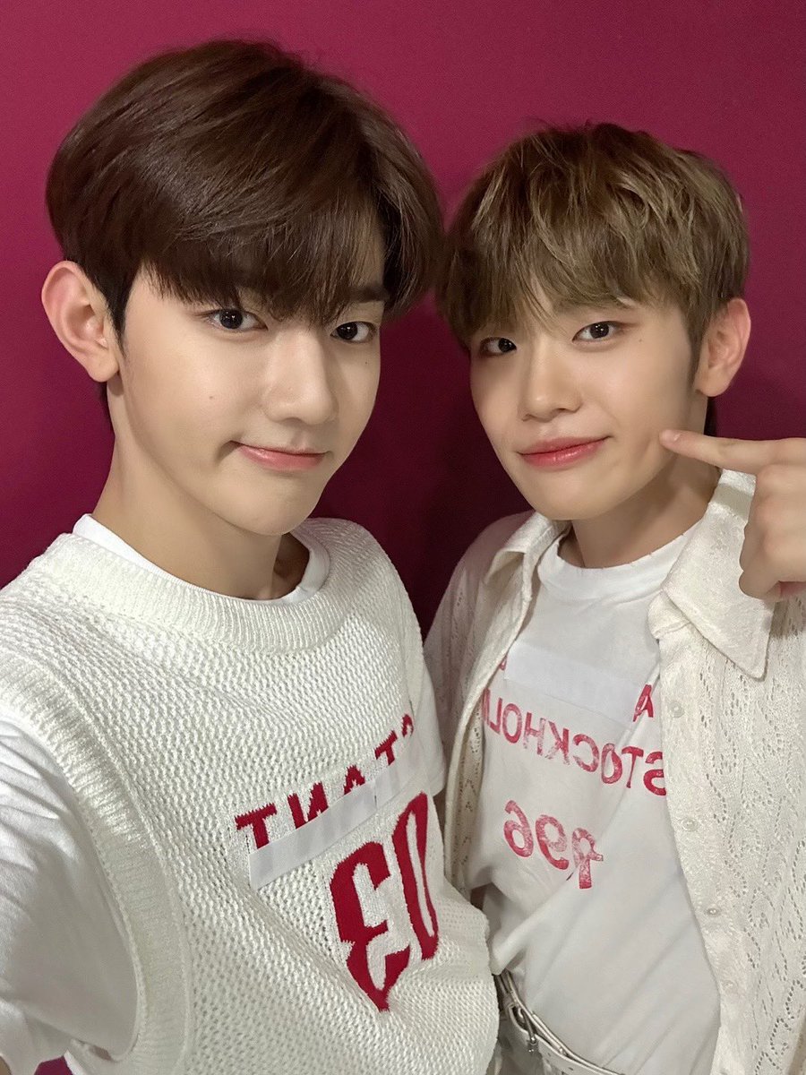 ZB1_official's tweet image. _💌

제로즈 월요일에는 
태래가 와야지~💊💊
우리가 제로즈를 지킨다!!🔥🔥
제로즈의 슈퍼 히어로가 될게💪

#KIMTAERAE #김태래
#ZEROBASEONE #ZB1 #제로베이스원