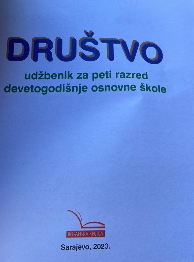 VahidinduPrel's tweet photo. Ovo se predaje u petom razredu osnovne škole. BiH je u ovom udžbeniku predstavljena kao "državna zajednica njenih konstitutivnih i ravnopravnih naroda". Nevjerovatno. Ko nas je kleo, nije dangubio. https://t.co/mIdSlRSaPG